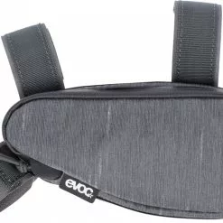 Evoc Multi Frame Pack S 0,7L Rahmentasche 14 Evoc Multi Frame Pack S 0,7L Rahmentasche -E-Bike Zubehör Verkaufsladen evoc multi frame pack s 700 ml rahmentasche carbon grau perspektive 2