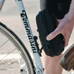 Fidlock Twist Toolbox Rahmentasche + Bike Base 8 Fidlock Twist Toolbox Rahmentasche + Bike Base -E-Bike Zubehör Verkaufsladen fidlock toolbox rahmentasche bike base befestigung