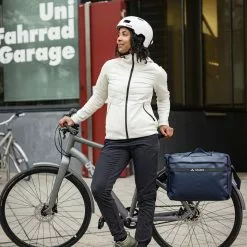 Vaude Mineo Commuter Briefcase 17 Tragetasche -E-Bike Zubehör Verkaufsladen mineo commuter briefcase 17 action 2