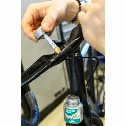 Motorex Carbon Paste Montagepaste 7 Motorex Carbon Paste Montagepaste -E-Bike Zubehör Verkaufsladen motorex carbon paste im einsatz 1