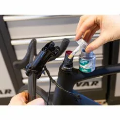 Motorex Carbon Paste Montagepaste 9 Motorex Carbon Paste Montagepaste -E-Bike Zubehör Verkaufsladen motorex carbon paste im einsatz 3