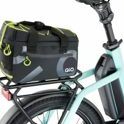 Qio Bikes Qio Gepäckträgertasche NOAH -E-Bike Zubehör Verkaufsladen qio gepaecktraegertasche noah montiert am qio