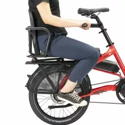 TERN "Captain´s Chair" Sitzbank 17 TERN "Captain´s Chair" Sitzbank -E-Bike Zubehör Verkaufsladen tern captain chair mit erwachsenem passagier scaled