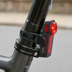 Trelock Rücklicht LS 740 I-GO Vector Signal -E-Bike Zubehör Verkaufsladen trelock rucklicht ls 740 i go vector signal 1023612 7233 scaled